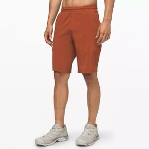 Men’s Lululemon Pace Breaker Lined Short 9” in Dark Terracotta Large